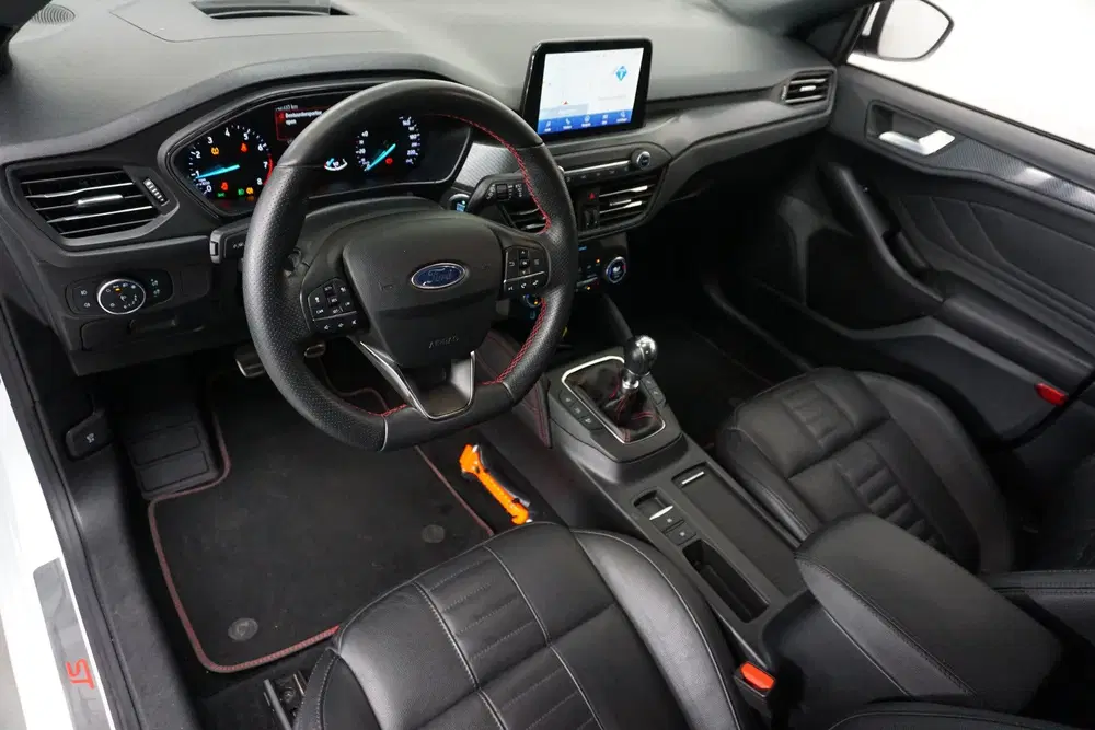 Ford Focus 1.5 EcoBoost ST Line Business 180 PK H.UP uit 2019, foto 2