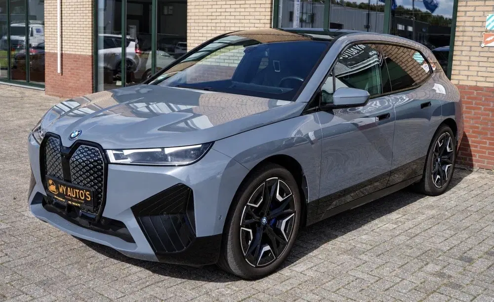 BMW iX xDrive50 112 kWh M-Sport uit 2023, foto 6