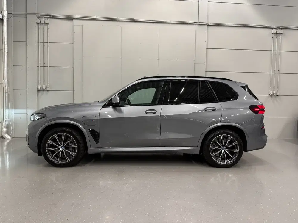 BMW X5 xDrive50e M-Sport SKYSCRAPER uit 2023, foto 7