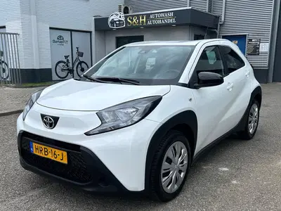Toyota Aygo X 1.0 Vvt-i MT 72pk 2025 Wit (BTW Auto ) uit 2025