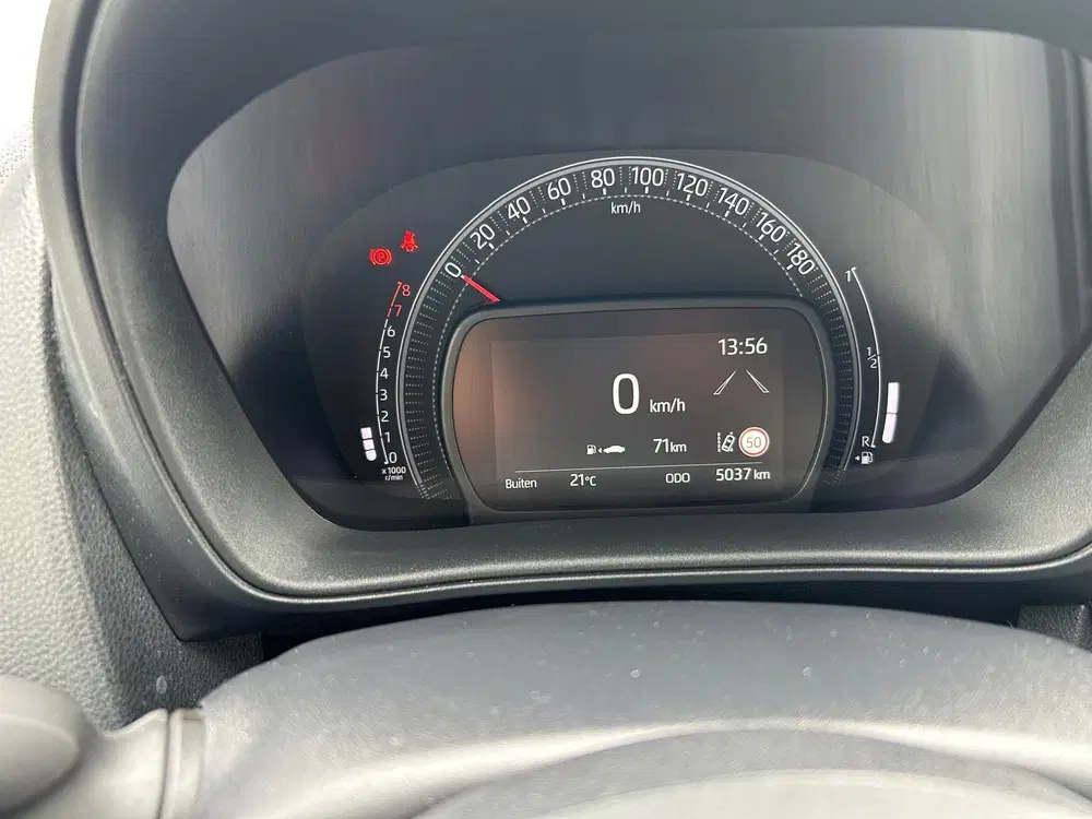Toyota Aygo X 1.0 Vvt-i MT 72pk 2025 Wit (BTW Auto ) uit 2025, foto 13