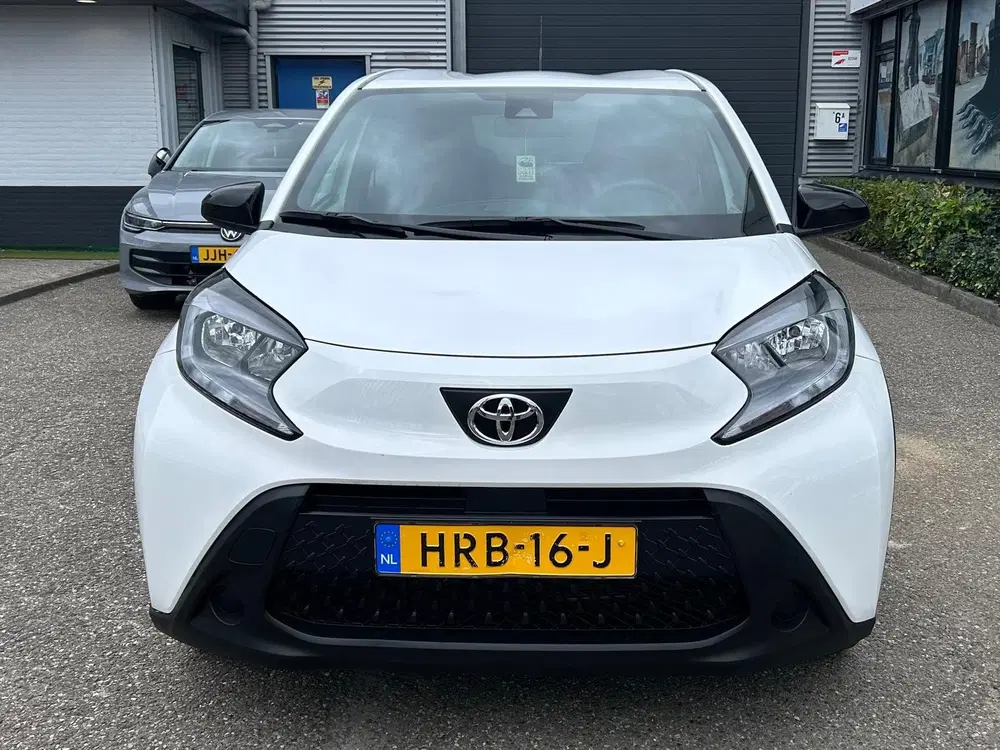 Toyota Aygo X 1.0 Vvt-i MT 72pk 2025 Wit (BTW Auto ) uit 2025, foto 3