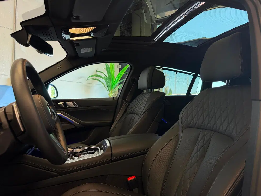 BMW X6 XDrive40i uit 2024, foto 13