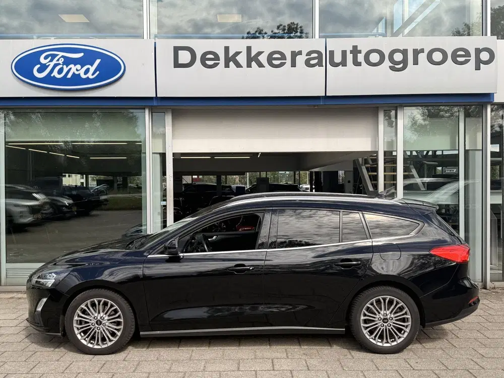 Ford Focus 1.0 EcoBoost Titanium Business uit 2020, foto 3