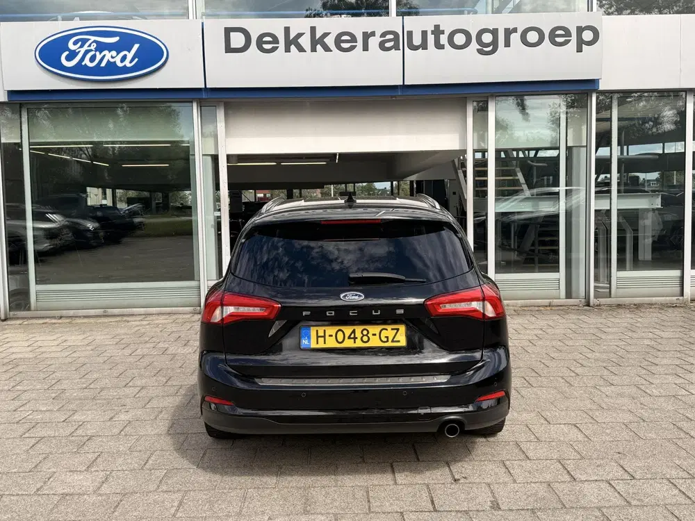Ford Focus 1.0 EcoBoost Titanium Business uit 2020, foto 4