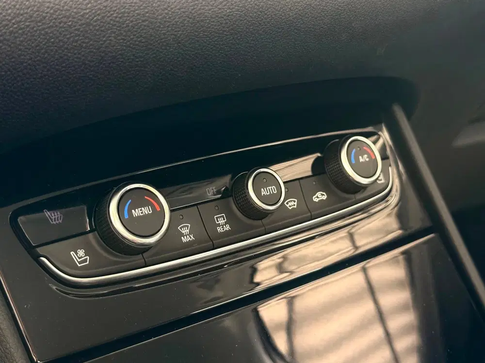 Opel Grandland 1.2 Turbo Innovation CAM CARPLAY uit 2019, foto 14