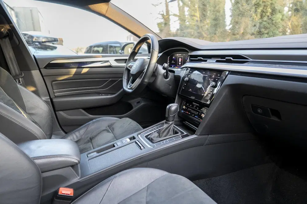 Volkswagen Arteon 2.0 TDI R-Line Business+ IQ Light uit 2021, foto 10