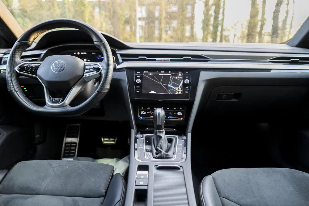 Volkswagen Arteon 2.0 TDI R-Line Business+ IQ Light uit 2021, foto 11
