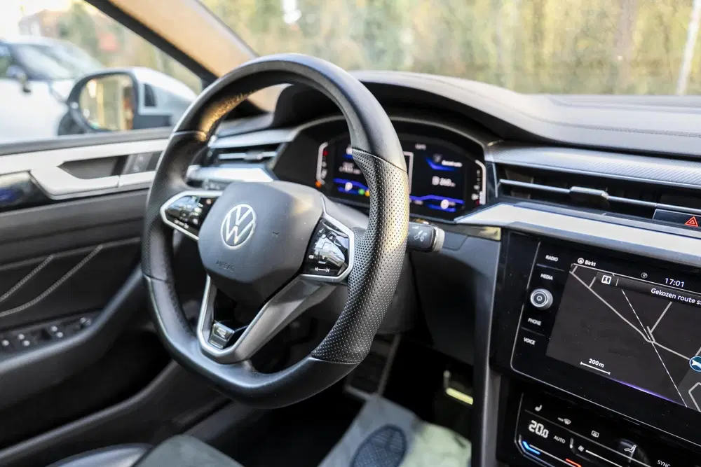 Volkswagen Arteon 2.0 TDI R-Line Business+ IQ Light uit 2021, foto 8