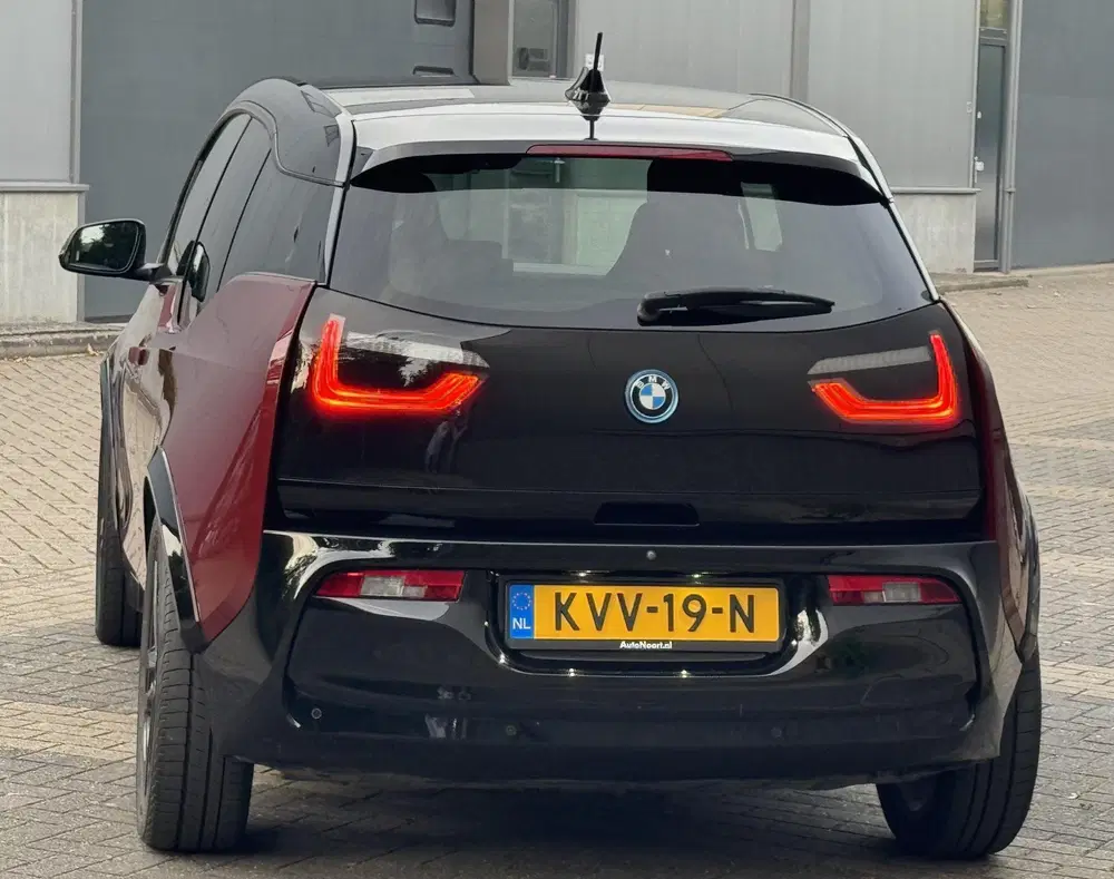 BMW i3 120Ah 42 kWh Unique forever edition 11 uit 2022, foto 7