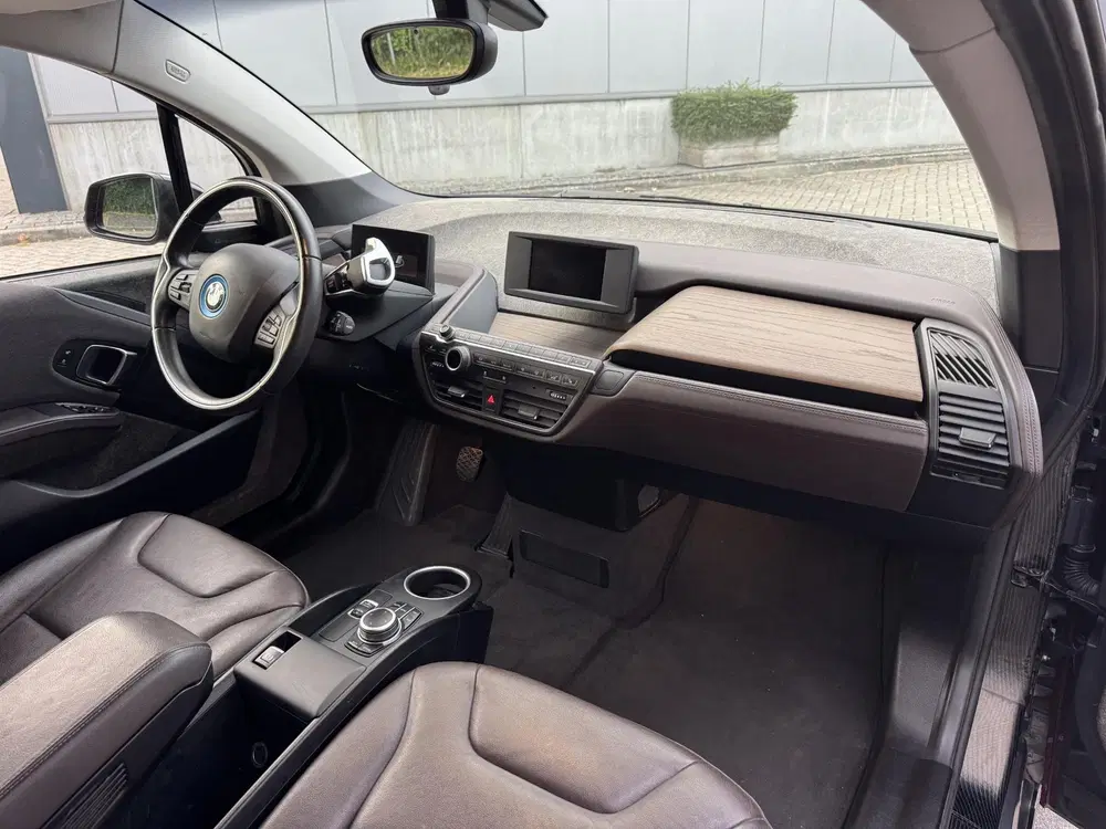 BMW i3 120Ah 42 kWh Unique forever edition 11 uit 2022, foto 9