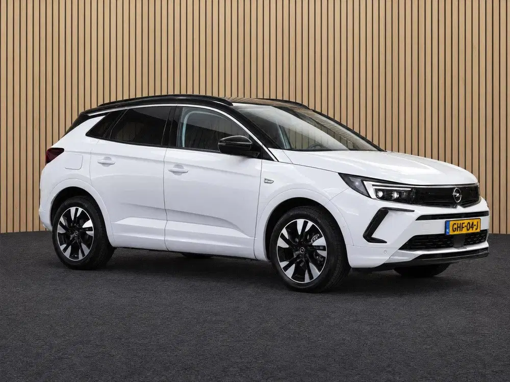 Opel Grandland 1.2 Turbo Level 3 AUTOMAAT uit 2024