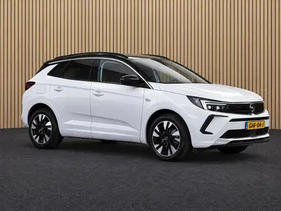 Opel Grandland 1.2 Turbo Level 3 AUTOMAAT uit 2024