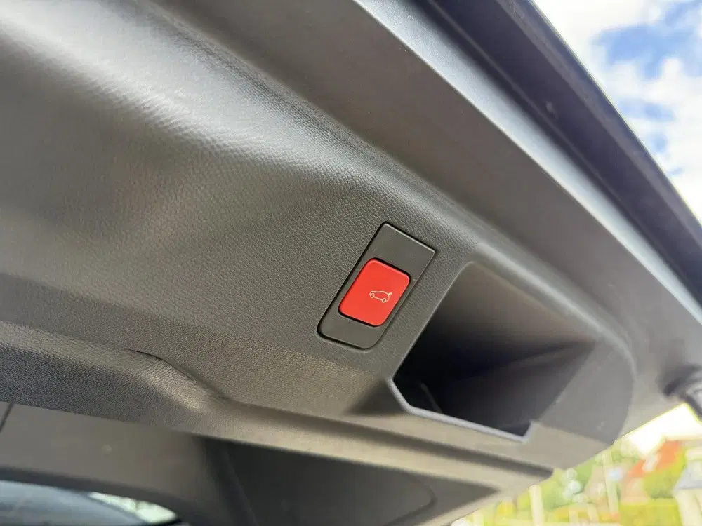 Peugeot 5008 1.2 Hybrid 145 GT 7p uit 2025, foto 6