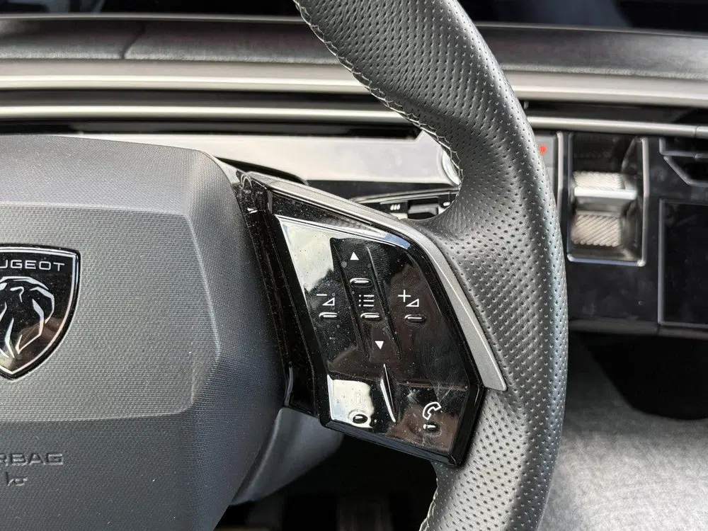 Peugeot 5008 1.2 Hybrid 145 GT 7p uit 2025, foto 13
