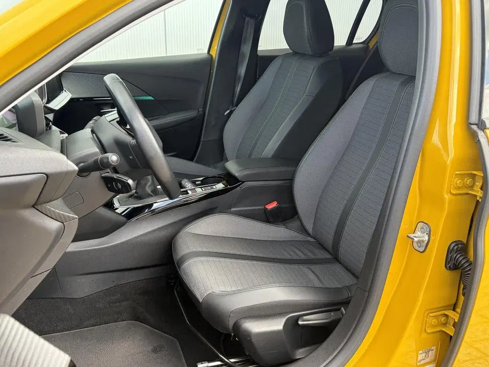 Peugeot 208 1.2 PureTech Allure Pack uit 2022, foto 10