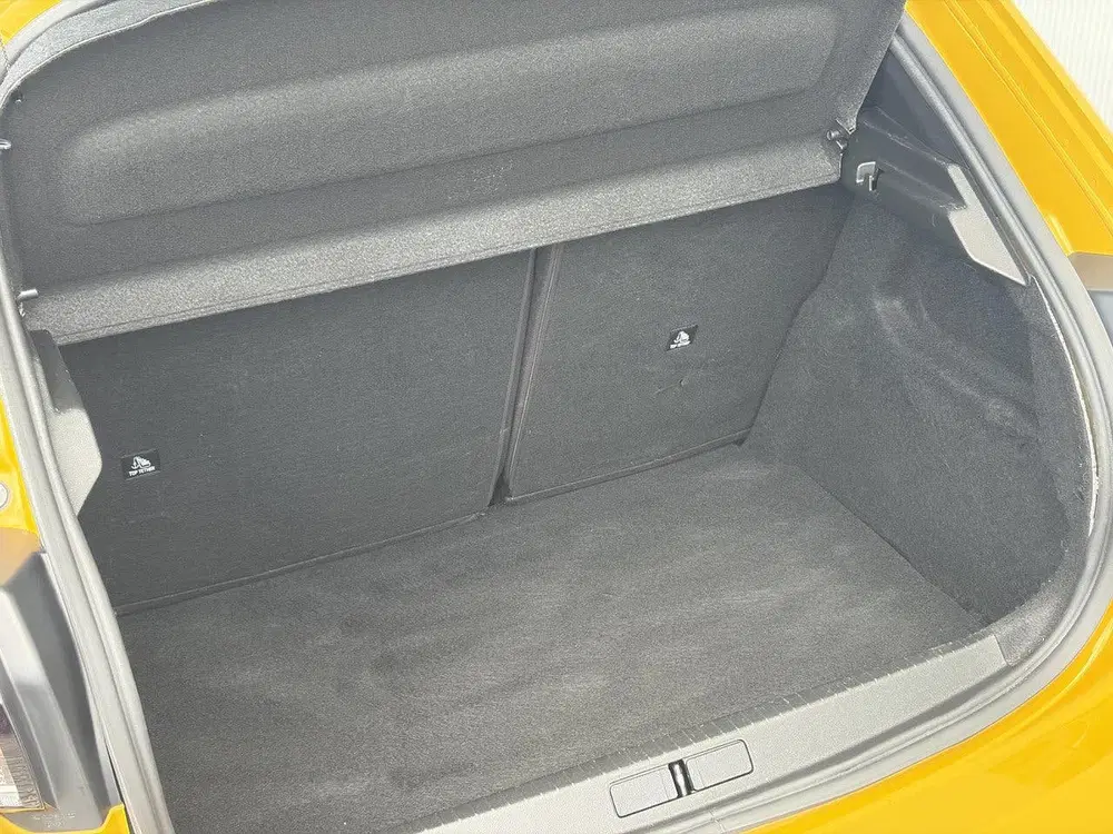Peugeot 208 1.2 PureTech Allure Pack uit 2022, foto 12