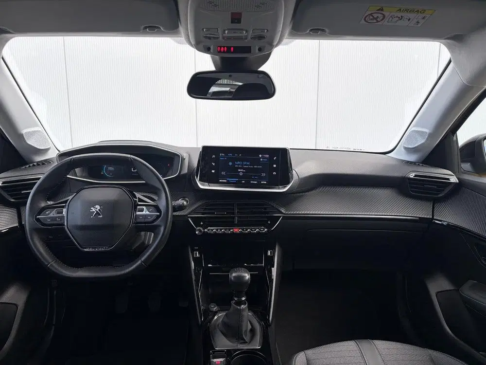 Peugeot 208 1.2 PureTech Allure Pack uit 2022, foto 13