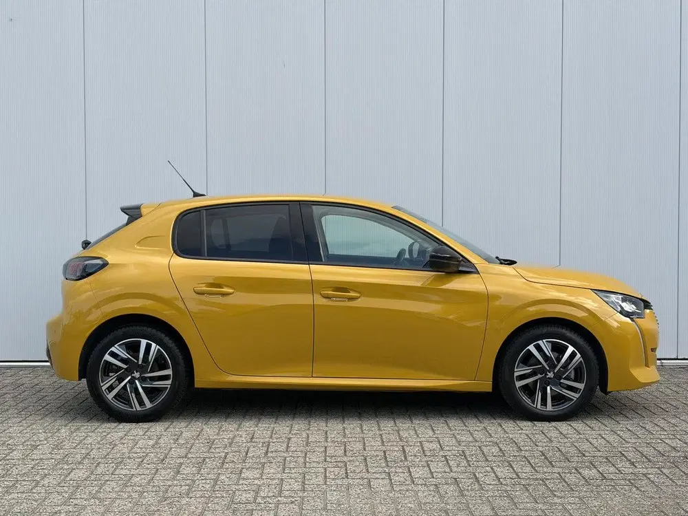 Peugeot 208 1.2 PureTech Allure Pack uit 2022, foto 4