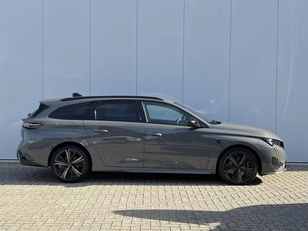 Peugeot 308 SW 1.6 Plug-in Hybrid 180 GT uit 2023, foto 4