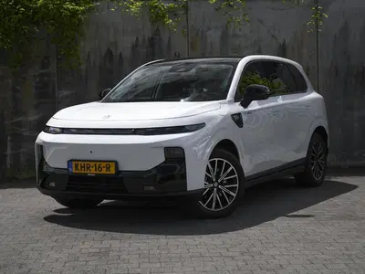 Leapmotor B10 Design ProMax 67.1 kWh 218pk Automaat PANO uit 2026