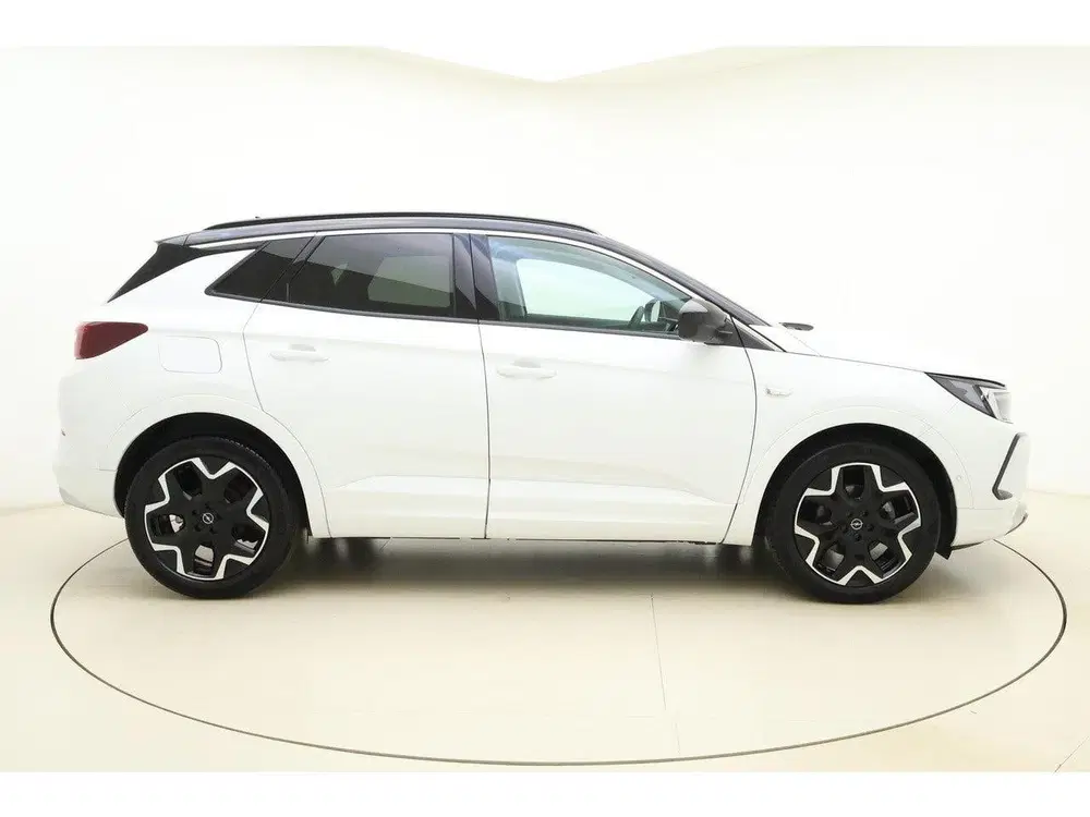 Opel Grandland 1.2 Turbo Ultimate uit 2024, foto 9
