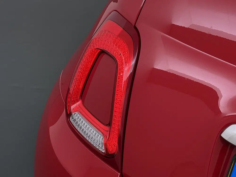 Fiat 500 1.0 Hybrid Dolcevita uit 2022, foto 9