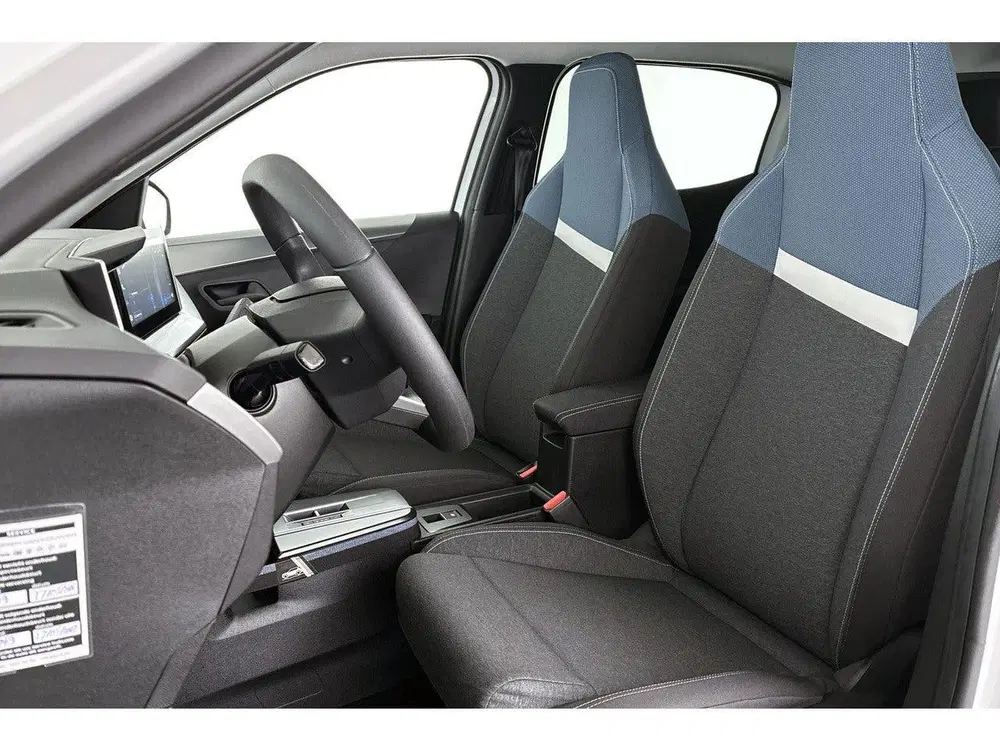 Opel Frontera 1.2 Turbo Hybrid Edition Achteruitrijcamer uit 2025, foto 6