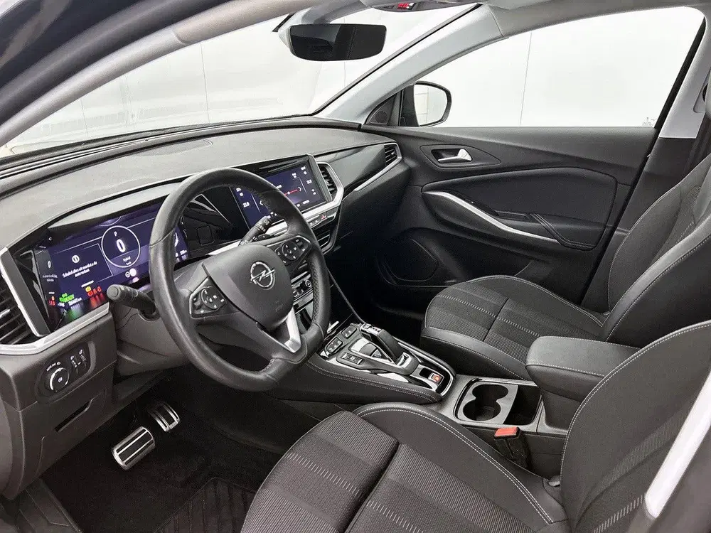Opel Grandland 1.6 225pk Plug-In Hybrid Business Eleganc uit 2023, foto 10