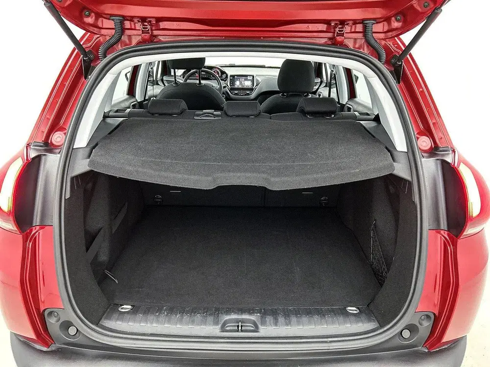 Peugeot 2008 1.2 130pk Blue Lion uit 2019, foto 15