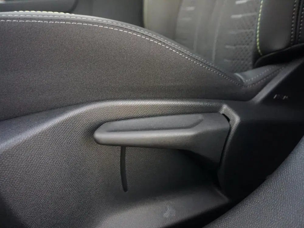 Peugeot 308 1.2 Hybrid 145 e-DCS6 GT uit 2025, foto 12
