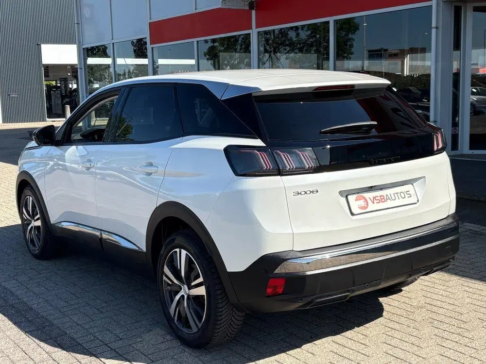 Peugeot 3008 1.2 PURETECH ALLURE PACK AUT. 130PK LED NA uit 2022, foto 3