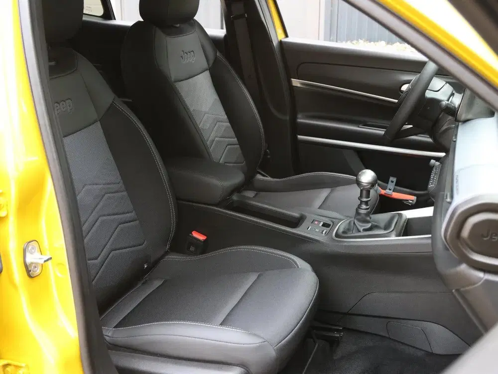 Jeep Avenger 100pk Summit uit 2025, foto 10