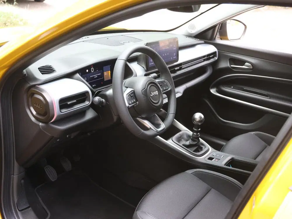 Jeep Avenger 100pk Summit uit 2025, foto 11