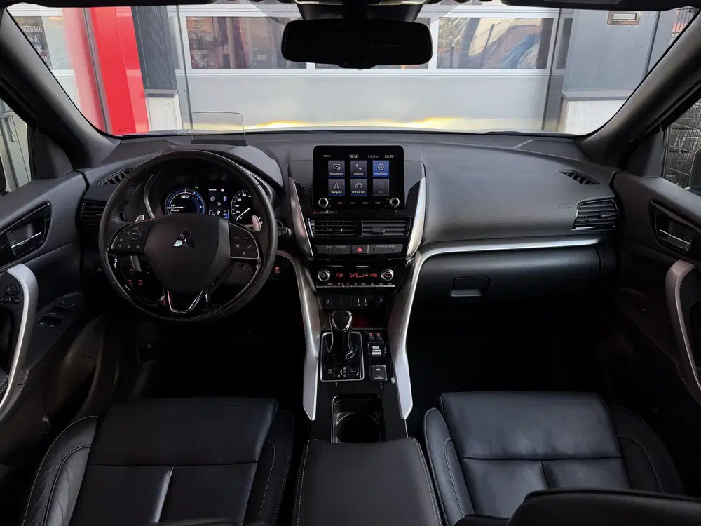 Mitsubishi Eclipse Cross 2.4 PHEV Black Edition HUD Leder AC uit 2023, foto 14
