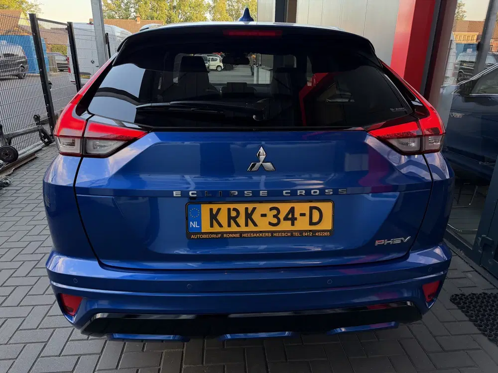 Mitsubishi Eclipse Cross 2.4 PHEV Black Edition HUD Leder AC uit 2023, foto 6