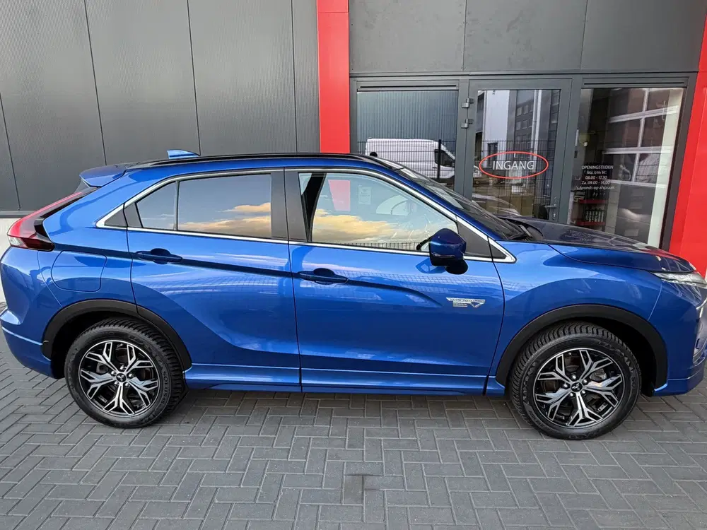 Mitsubishi Eclipse Cross 2.4 PHEV Black Edition HUD Leder AC uit 2023, foto 8