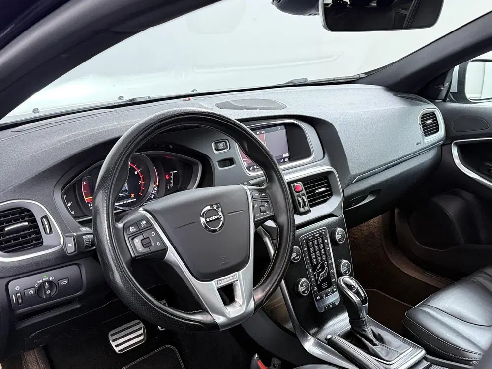 Volvo V40 1.5 T3 Polar+ Sport Automaat ACC uit 2019, foto 3