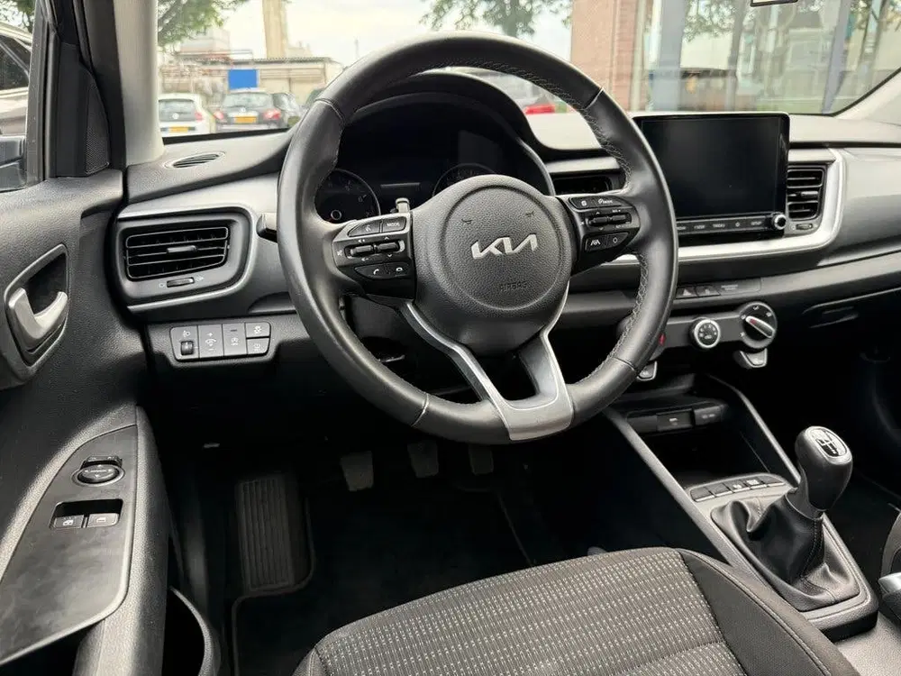 Kia Stonic 1.0 T-GDi MHEV DynamicLine uit 2023, foto 14