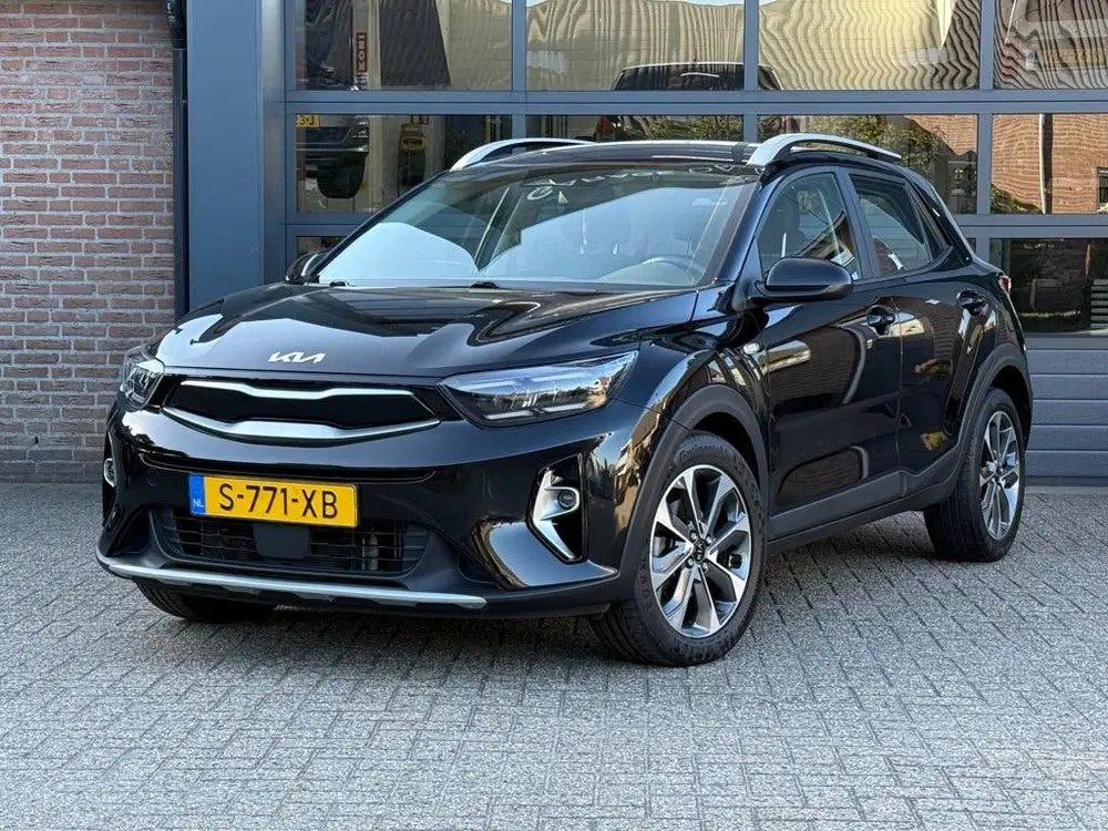 Kia Stonic 1.0 T-GDi MHEV DynamicLine uit 2023, foto 2