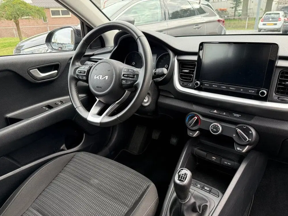 Kia Stonic 1.0 T-GDi MHEV DynamicLine uit 2023, foto 7