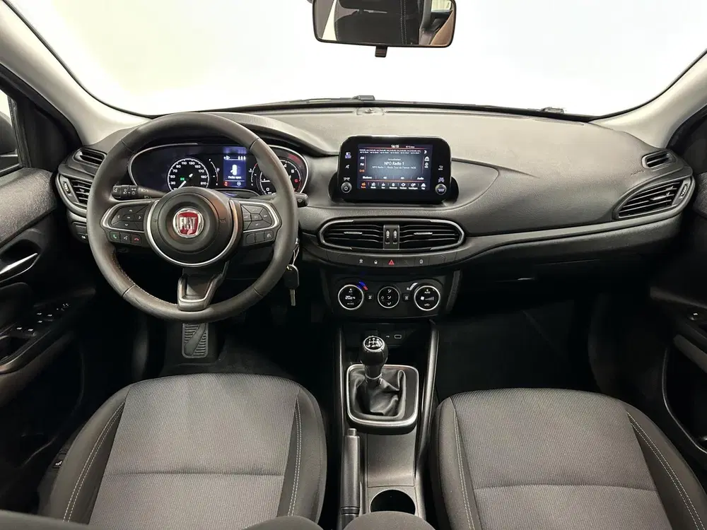 Fiat Tipo 1.0 Life CRUISE CLIMA LM NAVI CARPLAY uit 2021, foto 2