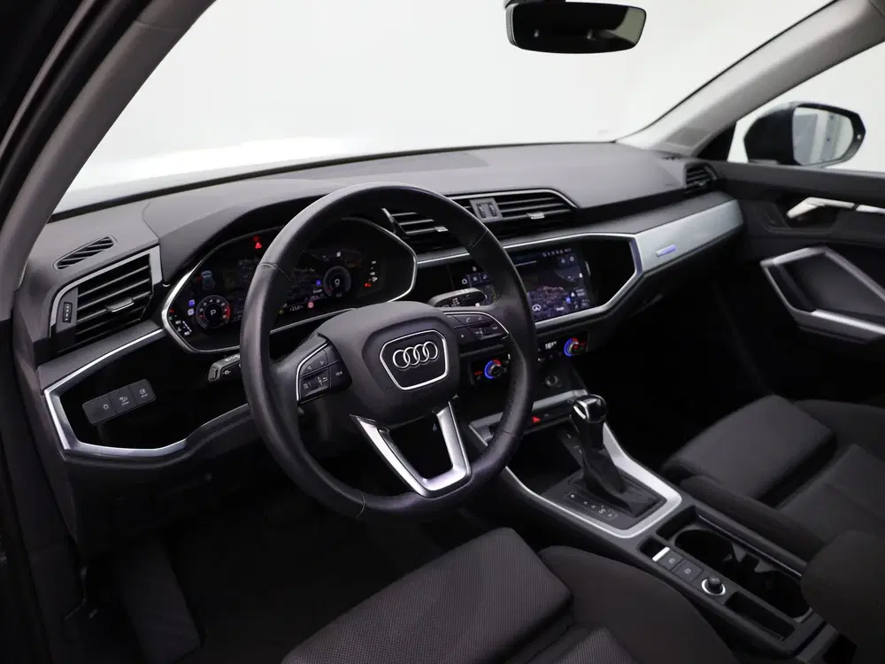 Audi Q3 35 TFSI S edition uit 2022, foto 12