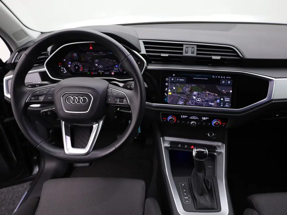 Audi Q3 35 TFSI S edition uit 2022, foto 13