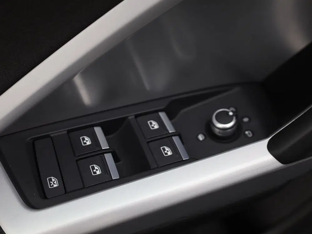 Audi Q3 35 TFSI S edition uit 2022, foto 5