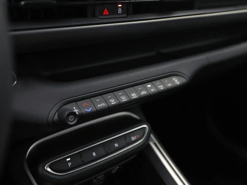 Jeep Avenger 1.2 e-Hybrid Altitude Automaat (VIRTUAL CO uit 2025, foto 10