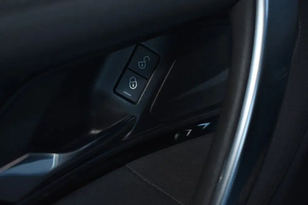 Land Rover Discovery Sport P300E 1.5 S uit 2020, foto 12