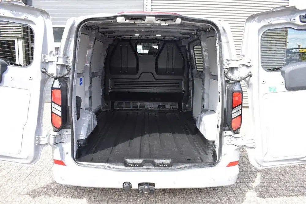 Ford Transit Custom 300 2.0 TDCI AUT L1H1 DUB. CABINE LIMI uit 2025, foto 11