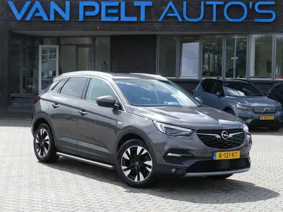 Opel Grandland 1.2 Turbo EAT-8 Business Executive Ultimat uit 2021