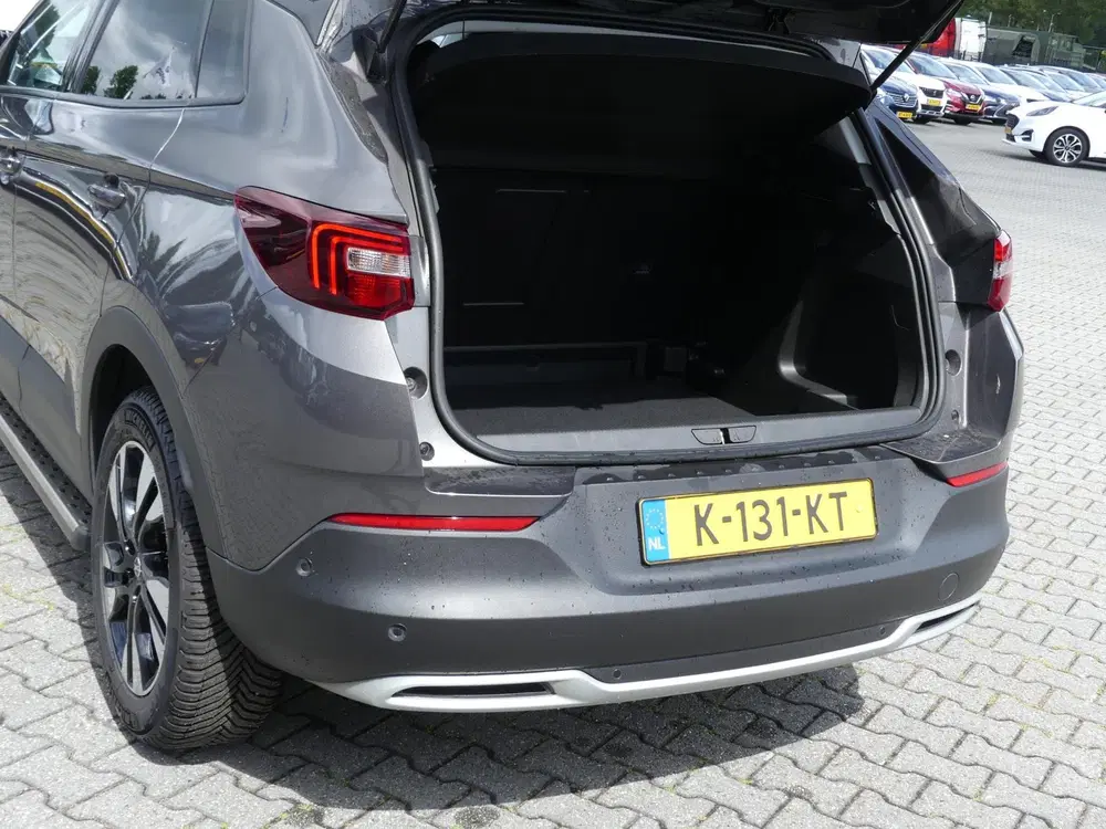 Opel Grandland 1.2 Turbo EAT-8 Business Executive Ultimat uit 2021, foto 8